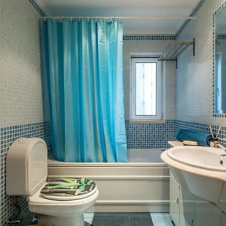 Apartman Swimming Pool Delight In By Innkeeper *